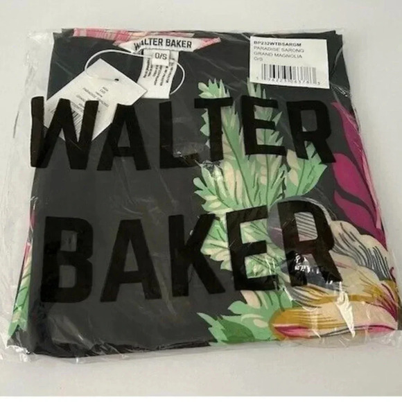 Walter Baker Corsica Sarong Grand
Magnolia O/S NWT MRSP $148 So Versatile - Picture 4 of 7